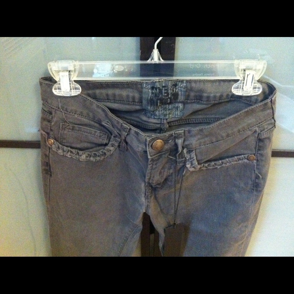 🔥 NEO LA Grey Grunge Distressed Jeans Side Slits